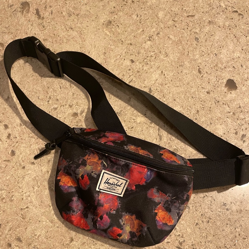 Herschel Supply Co Fourteen Hip Pack NWOT